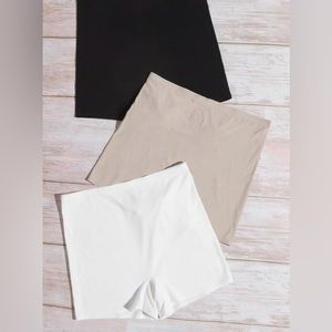 Set of Soft Seamless Shorties